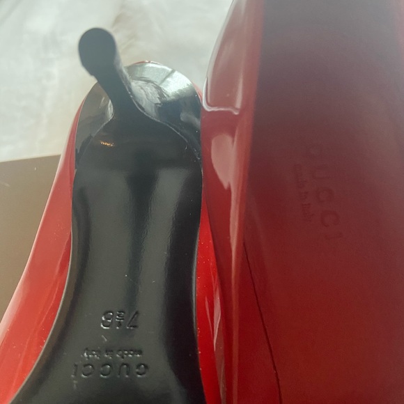Authentic Gucci Heels - Picture 9 of 11
